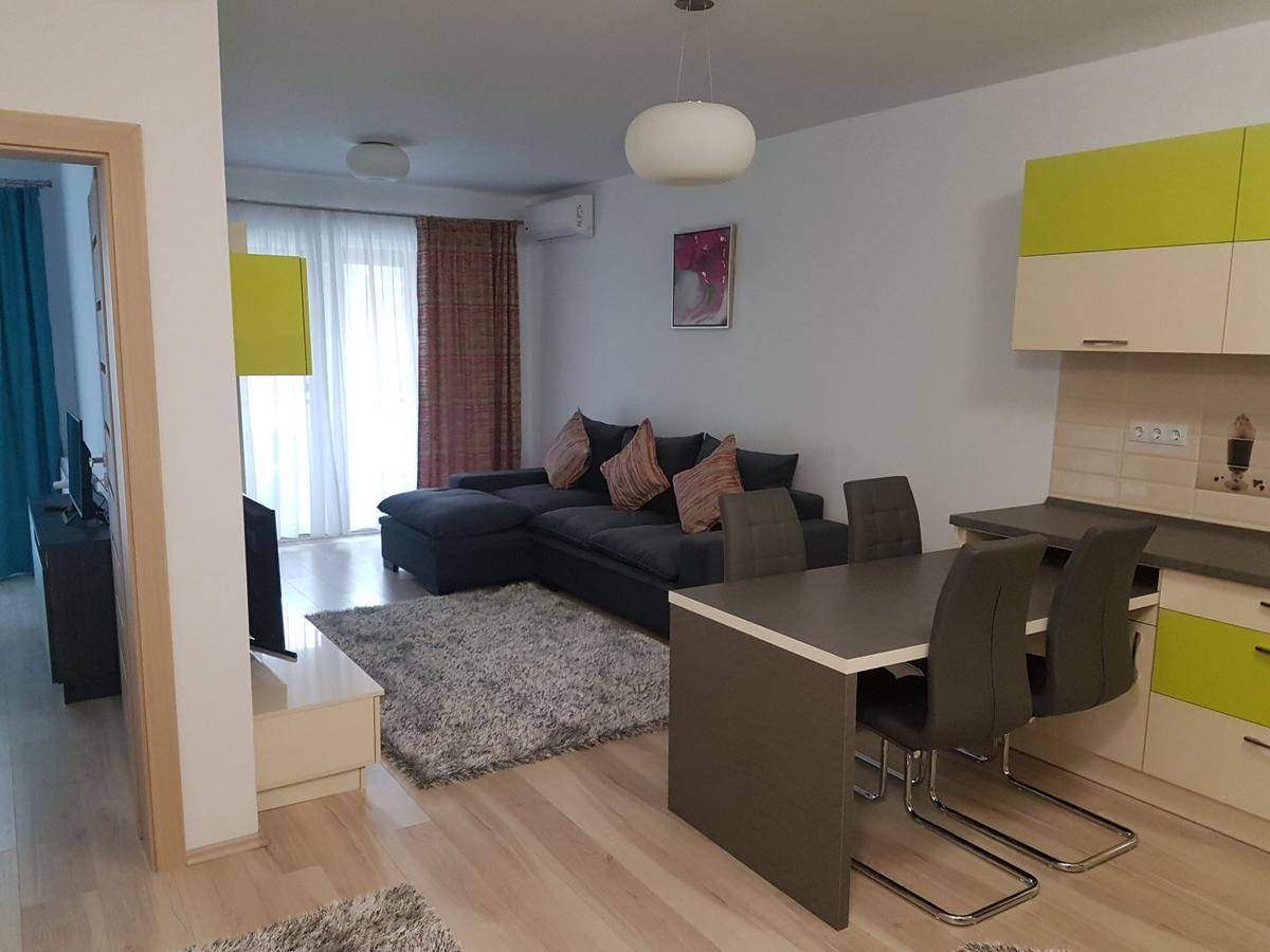 Platinia Hotel 5*