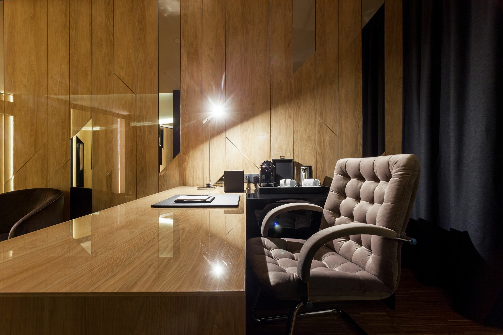 Platinia Hotel 5*